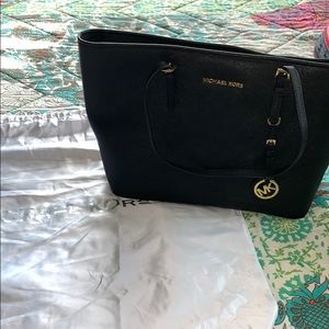Michael Kors Black Tote Purse - like new!